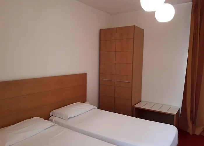 Accademia Hotel 3*