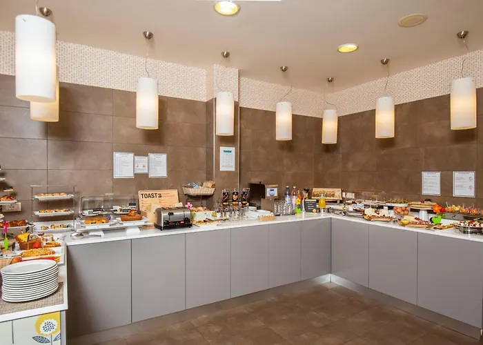 Accademia Hotel 3*