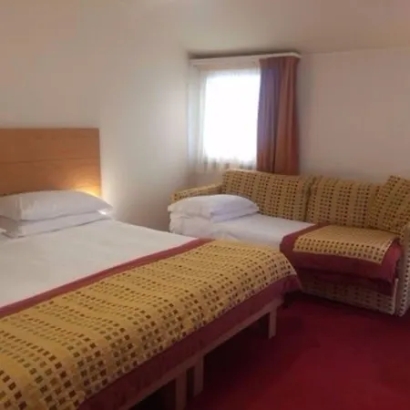 酒店 阿卡德米雅酒店 3*