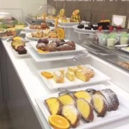 Accademia 3* Римини