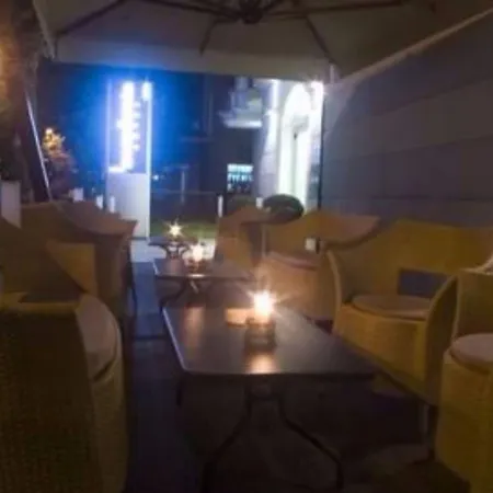 Accademia Отель