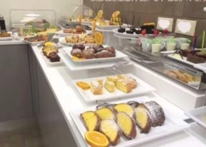 Accademia 3* רימיני