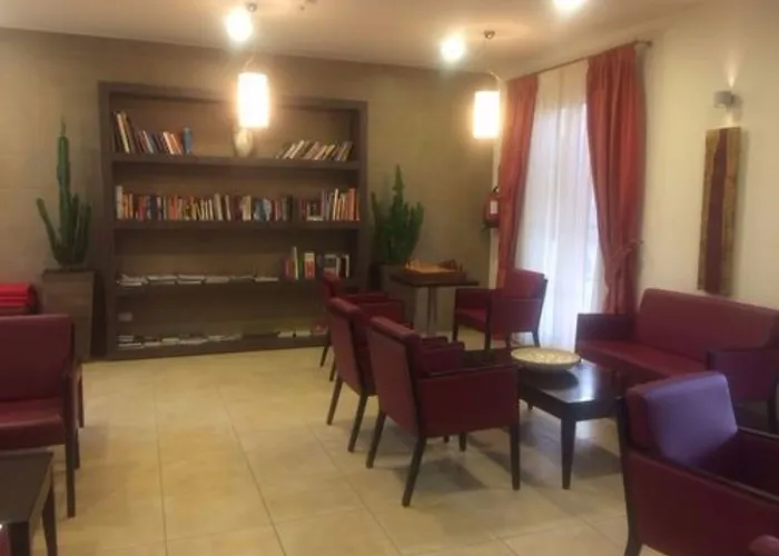 Accademia Hotel 3*