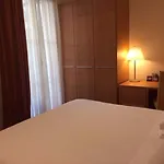 Accademia Hotel 3*