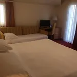 Accademia Hotel