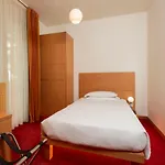 Accademia Hotel 3*