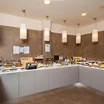 Accademia Hotel 3*