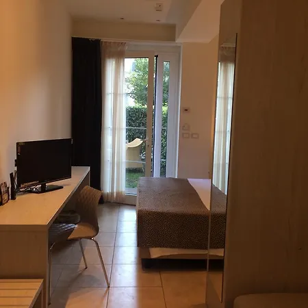 Accademia Hotell 3*
